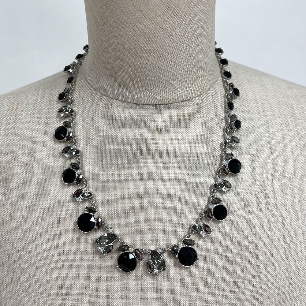 Silver-tone Black Iridescent Smokey Gray Women's Fashion Necklace NWOT‎
